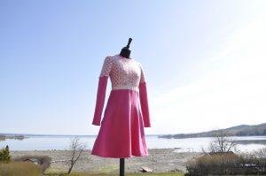 Rosa kjole Str. M, Kr 3800,-